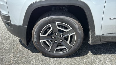 2026 Jeep Cherokee Laredo