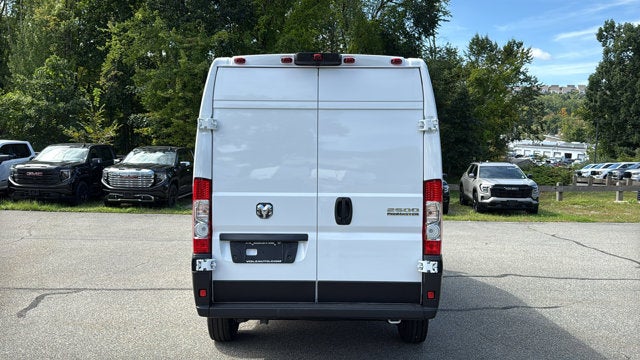 2026 RAM ProMaster Cargo Van Tradesman