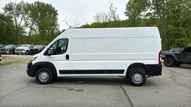 2025 RAM ProMaster Cargo Van Tradesman
