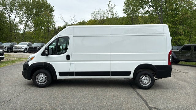 2025 RAM ProMaster Cargo Van Tradesman
