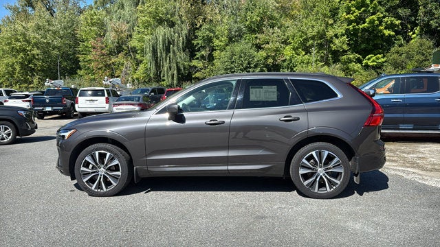 2022 Volvo XC60 Momentum