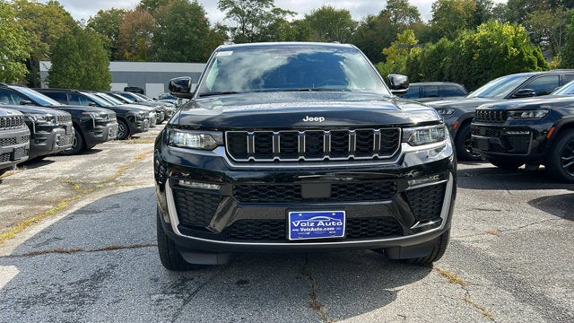 2027 Jeep Grand Cherokee Laredo X