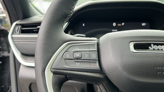 2027 Jeep Grand Cherokee Laredo X