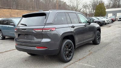 2026 Jeep Grand Cherokee Laredo Altitude
