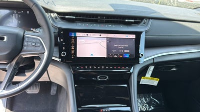 2026 Jeep Grand Cherokee Laredo Altitude