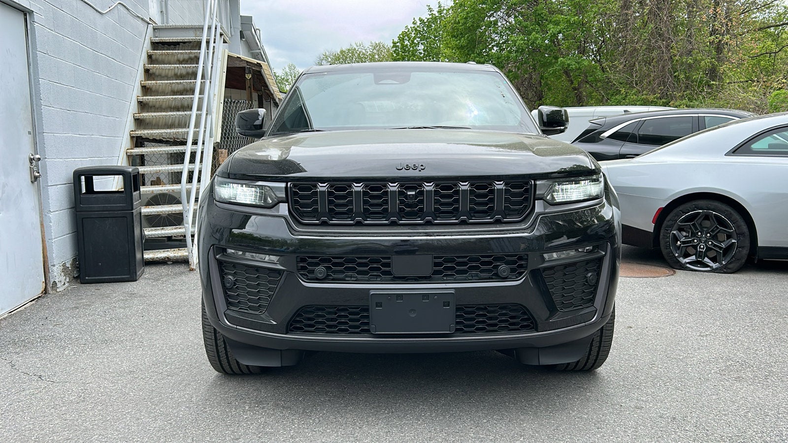 2026 Jeep Grand Cherokee 85th Anniversary Edition