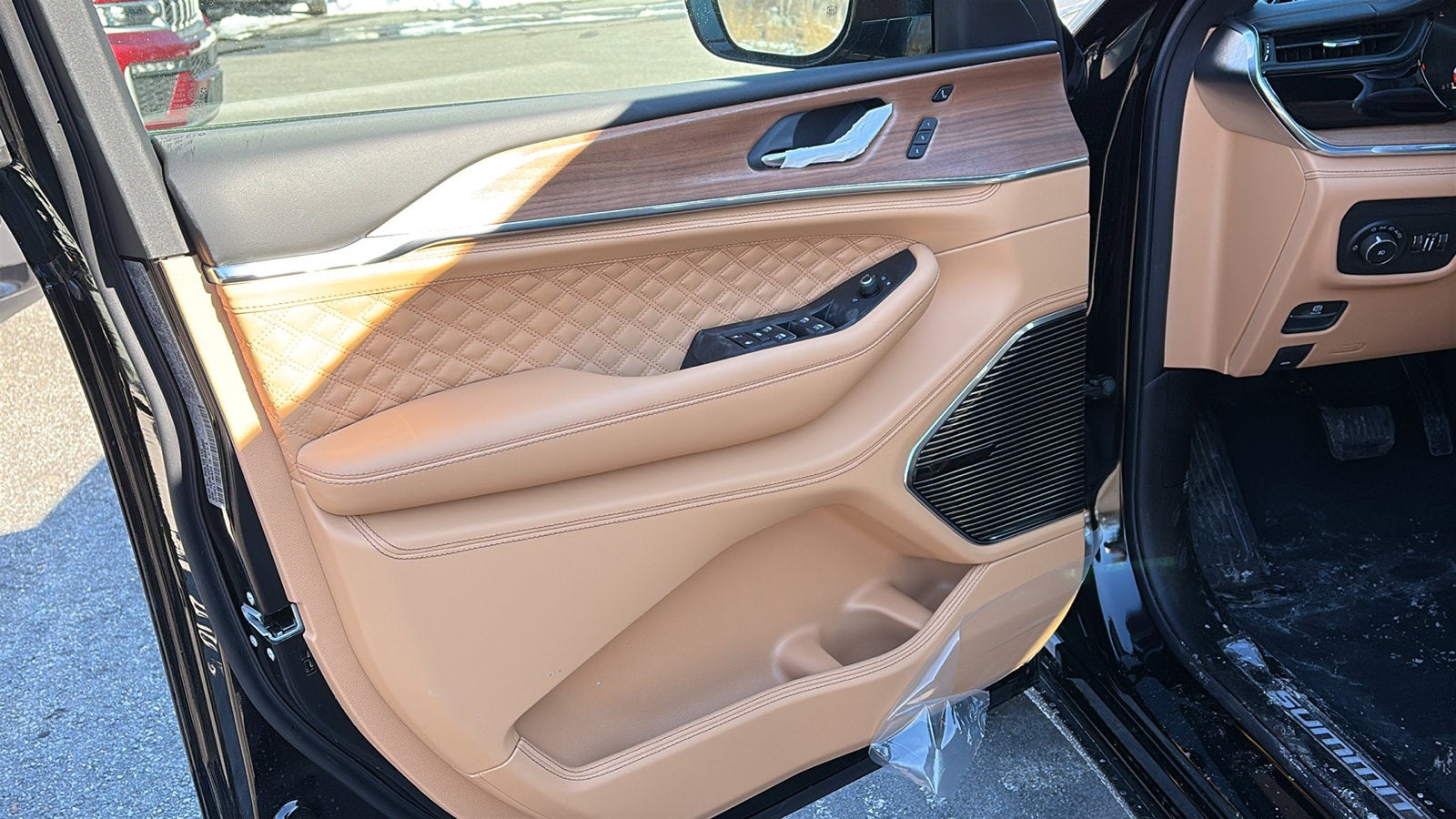 2026 Jeep Grand Cherokee Summit