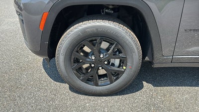 2026 Jeep Grand Cherokee L Laredo Altitude