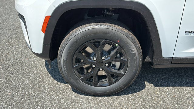 2026 Jeep Grand Cherokee L Laredo Altitude