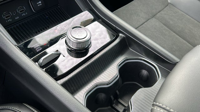 2026 Jeep Grand Cherokee L Laredo Altitude