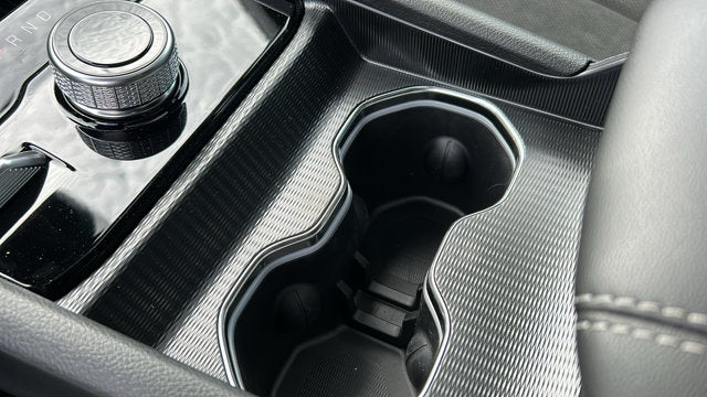 2026 Jeep Grand Cherokee L Laredo Altitude