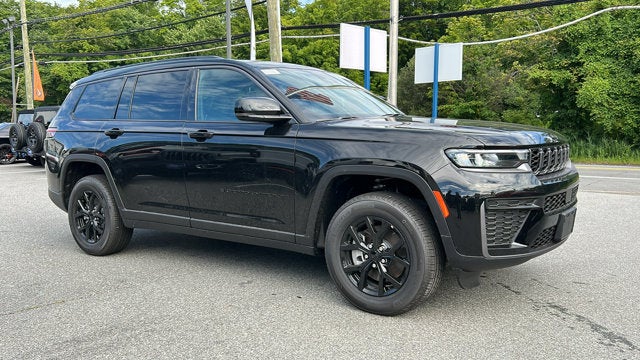 2026 Jeep Grand Cherokee L Laredo Altitude