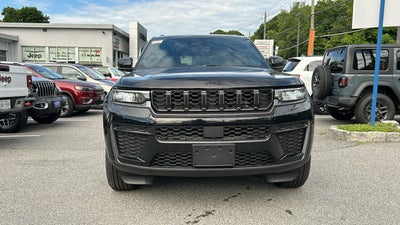 2026 Jeep Grand Cherokee L Laredo Altitude