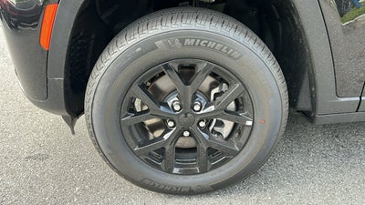 2026 Jeep Grand Cherokee L Laredo Altitude