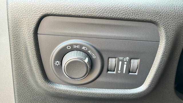2026 Jeep Grand Cherokee L Laredo Altitude