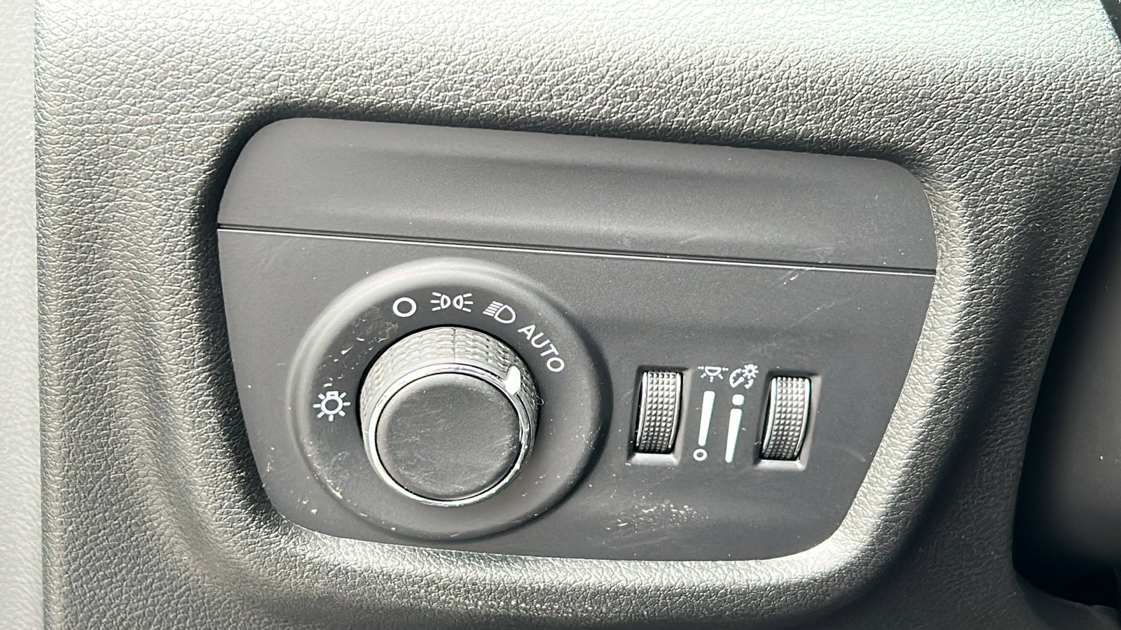 2026 Jeep Grand Cherokee L Laredo Altitude