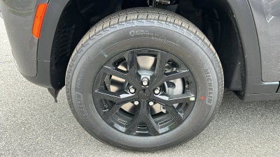 2026 Jeep Grand Cherokee L Laredo Altitude