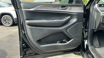 2027 Jeep Grand Cherokee L Limited