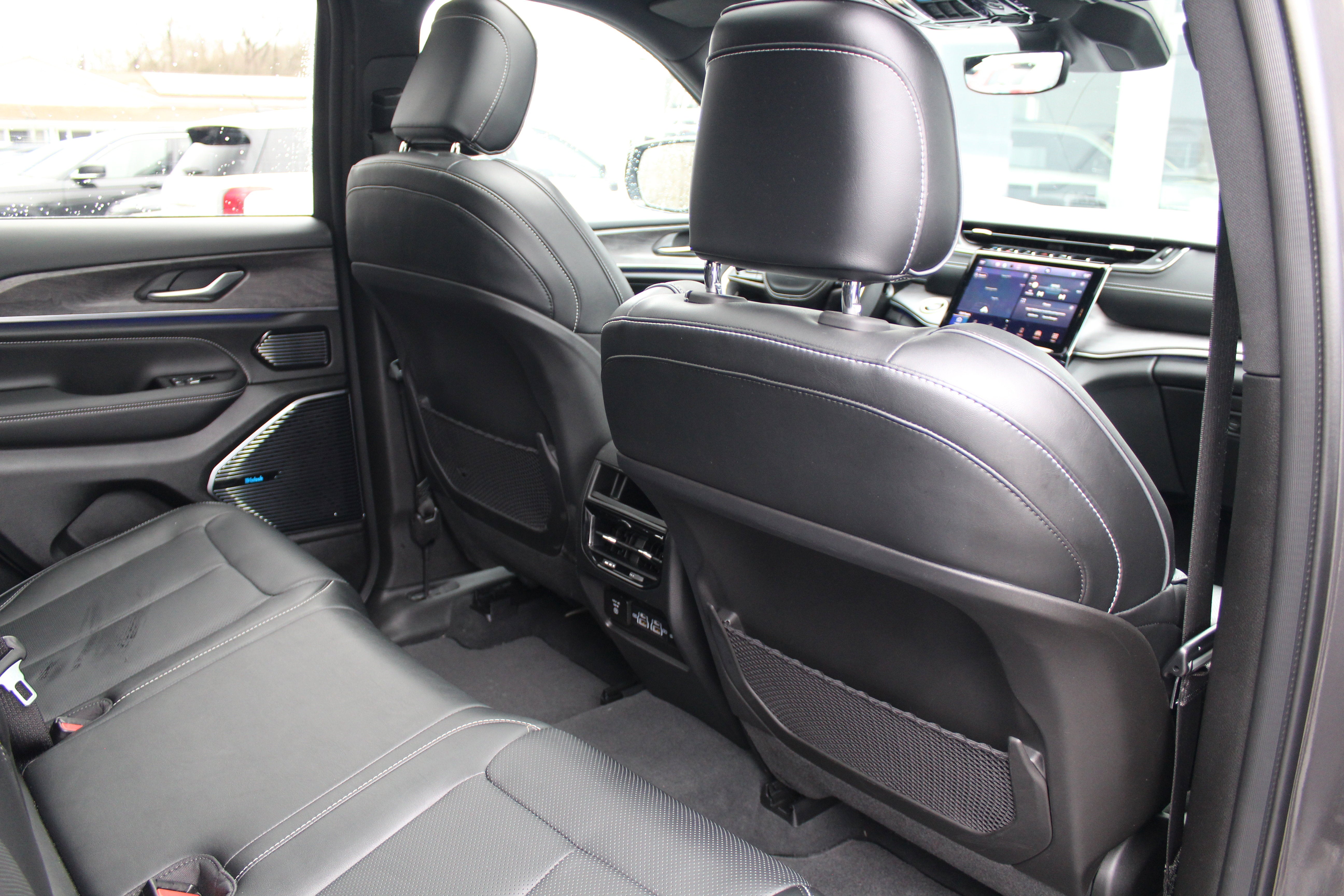 2022 Jeep Grand Cherokee 4xe Overland