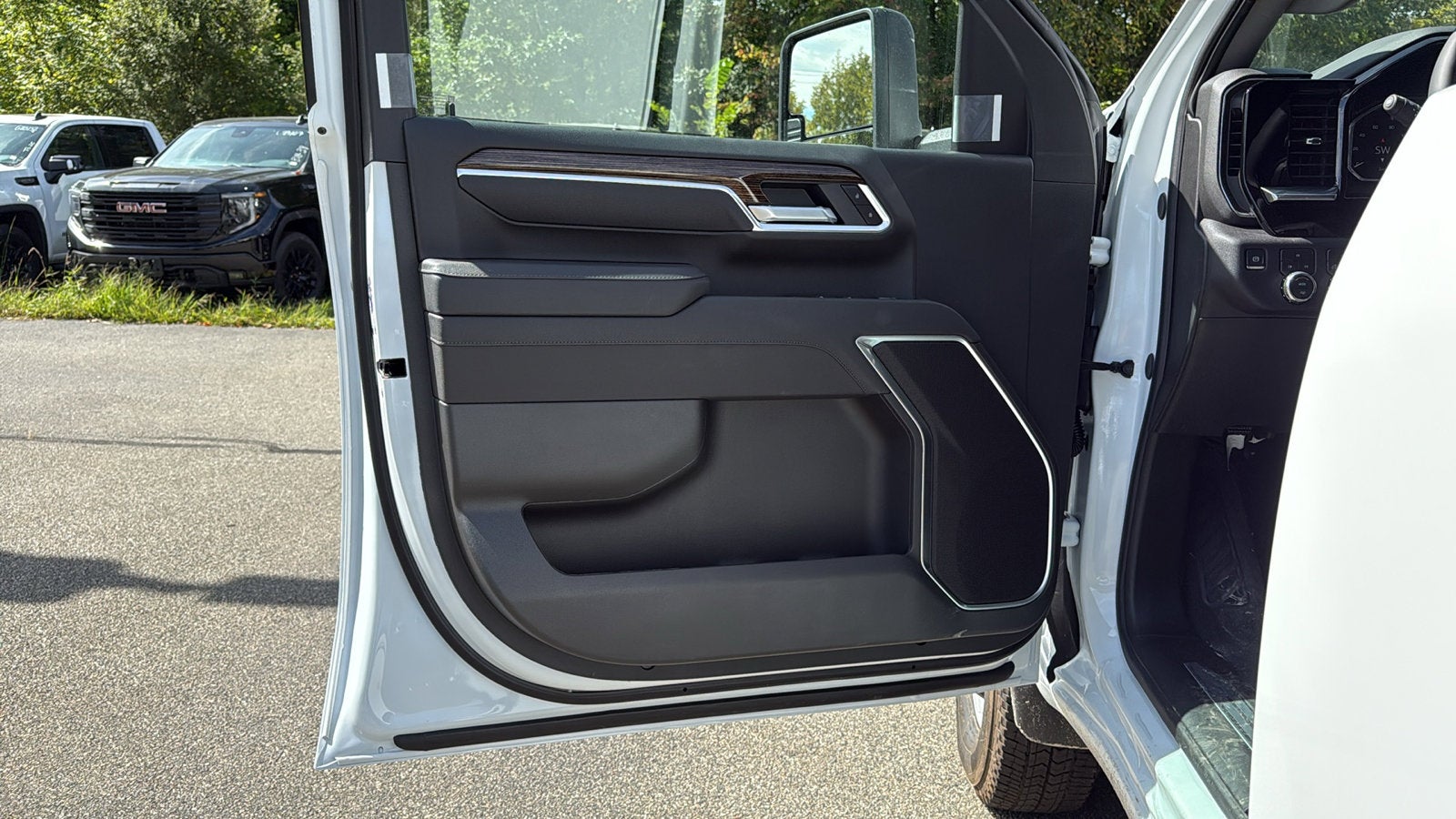 2026 GMC Sierra 3500HD CC SLE