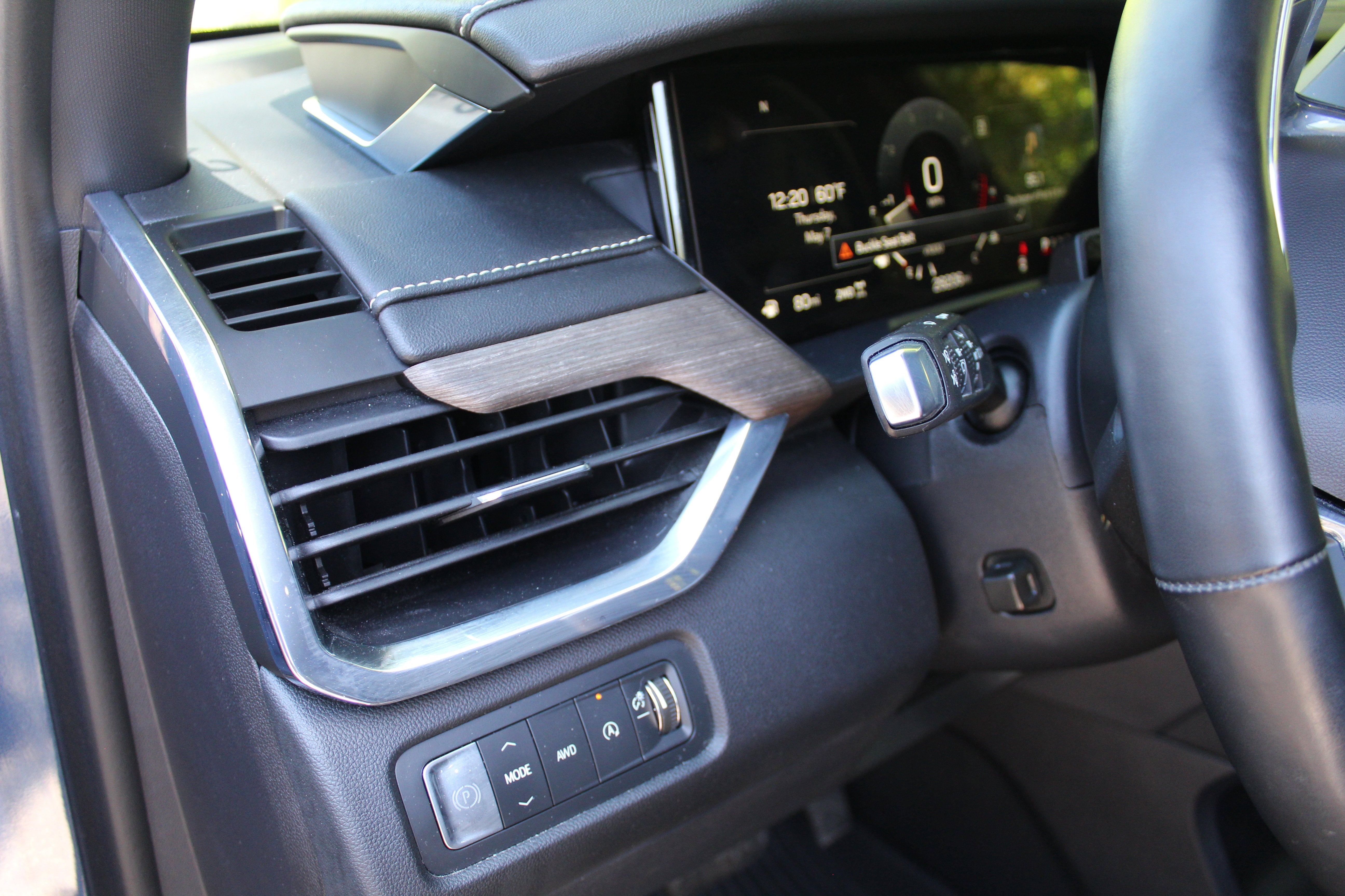 2024 GMC Acadia AWD Denali