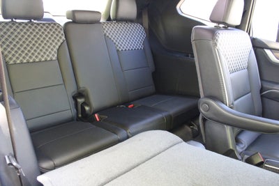 2024 GMC Acadia AWD Denali