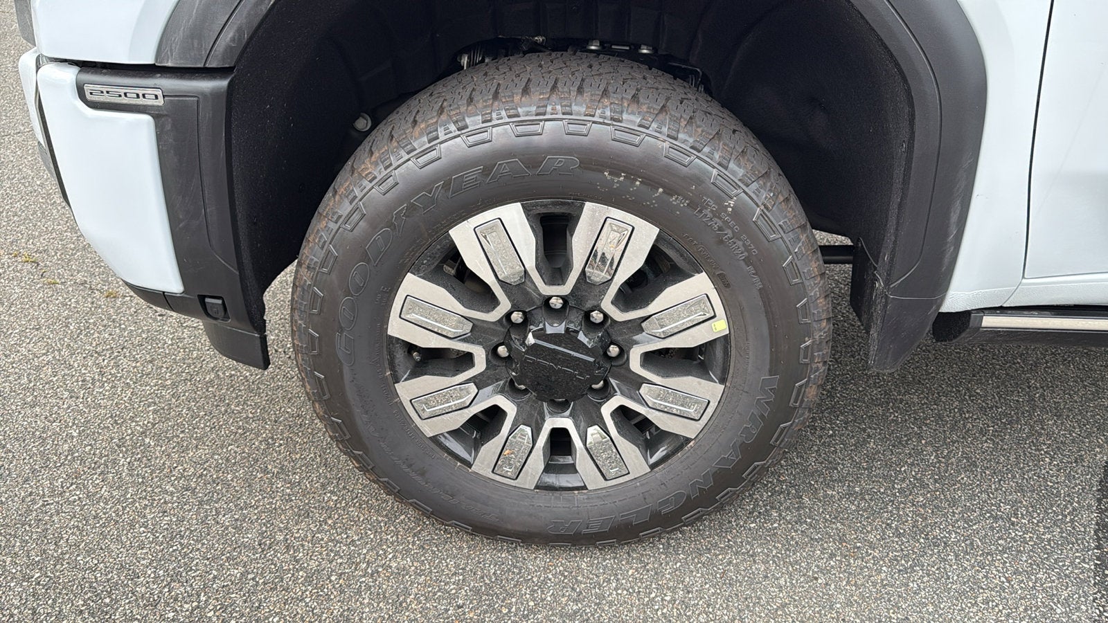 2026 GMC Sierra 2500HD Denali