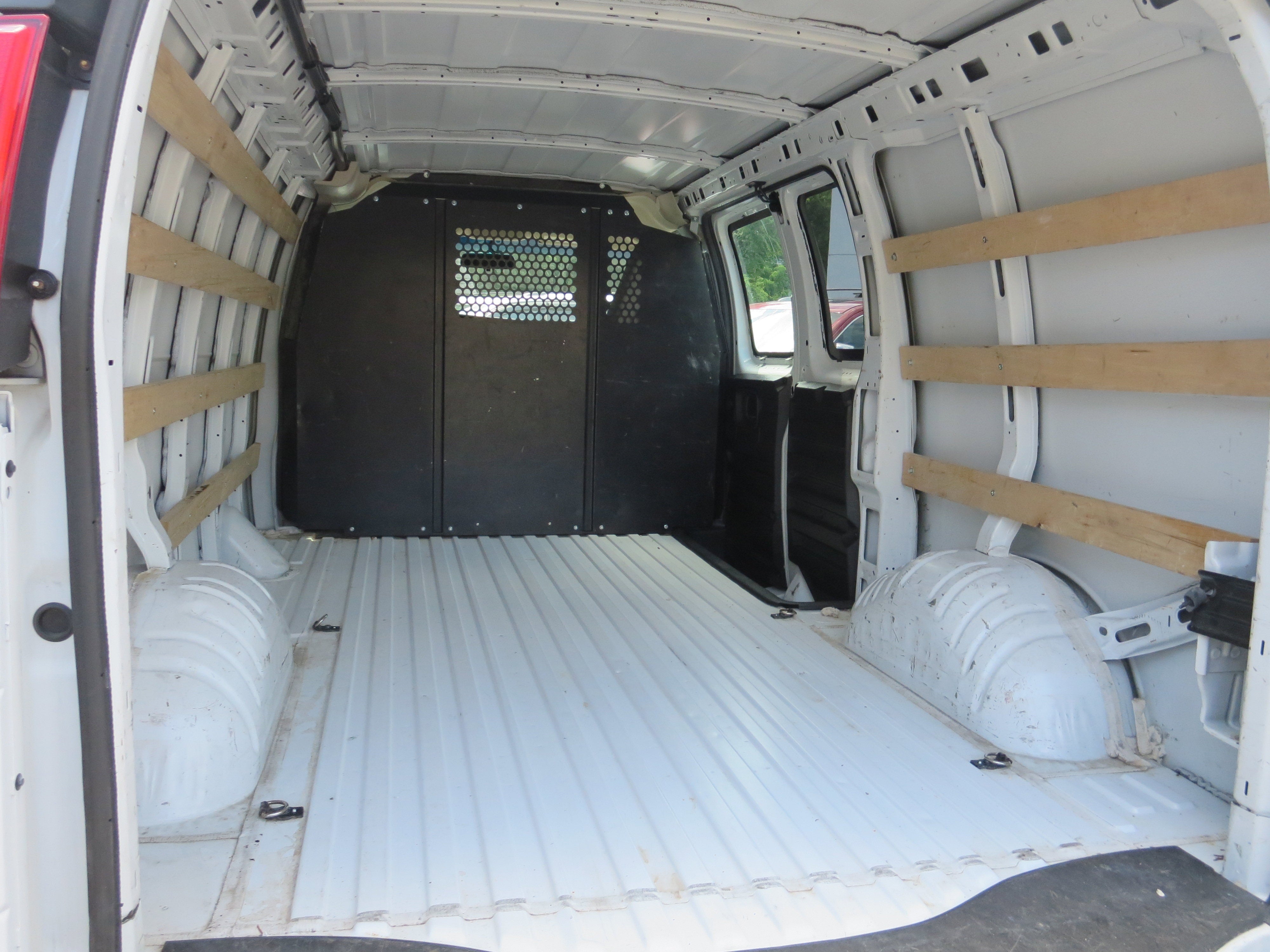 2023 GMC Savana Cargo Van 2500