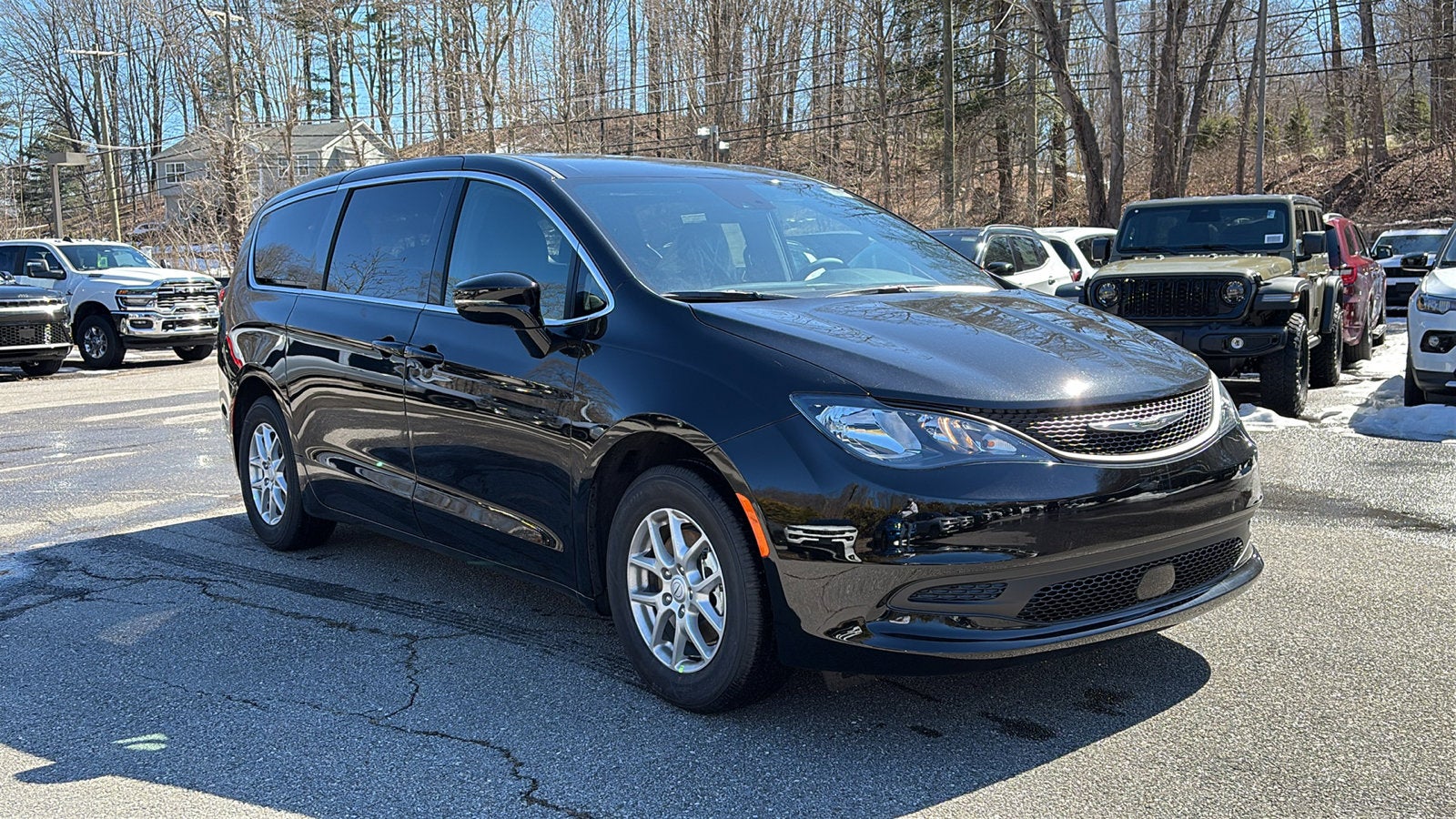 2026 Chrysler Voyager LX