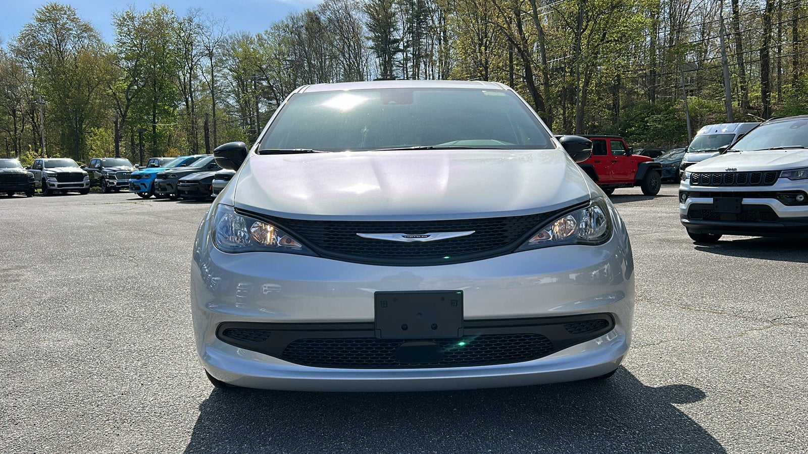 2026 Chrysler Voyager LX