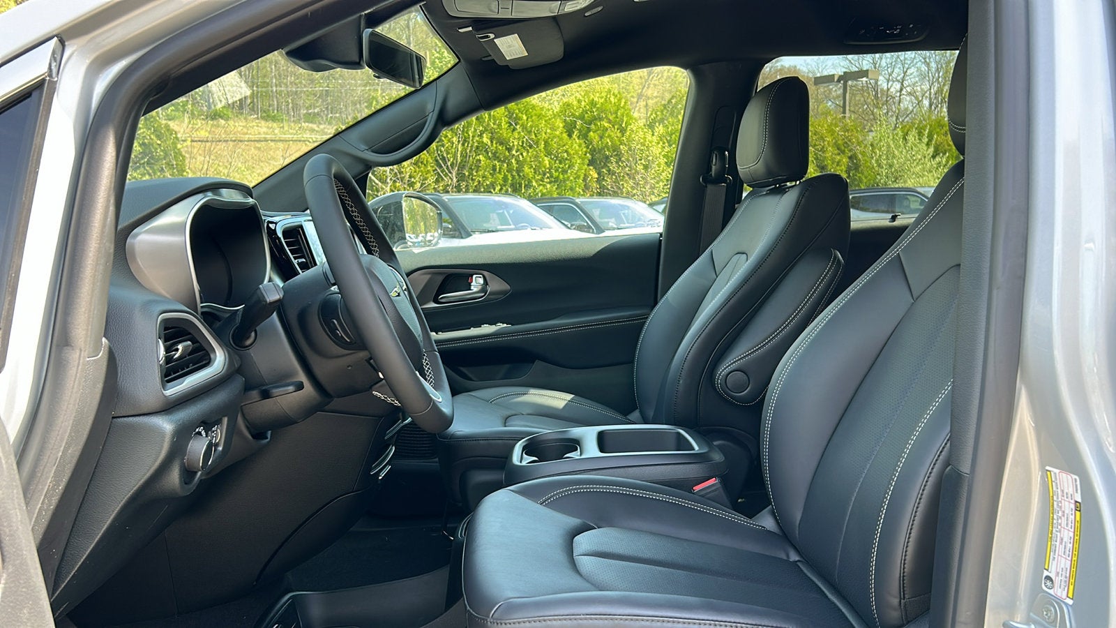 2026 Chrysler Voyager LX