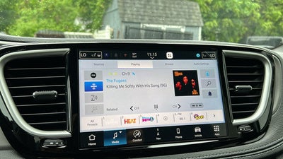 2027 Chrysler Pacifica Select