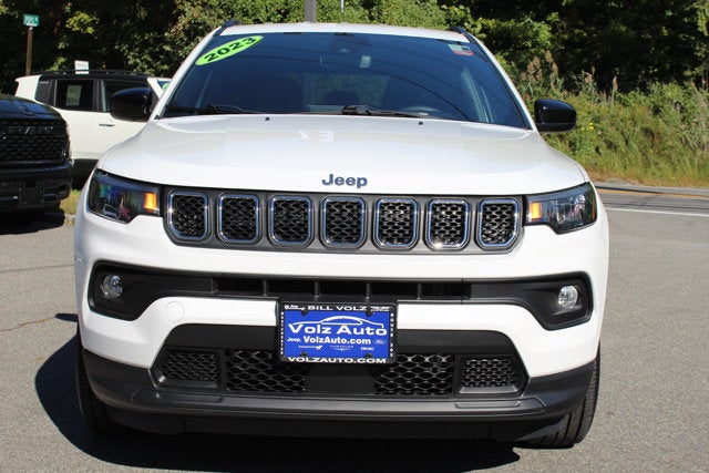2023 Jeep Compass Latitude Lux