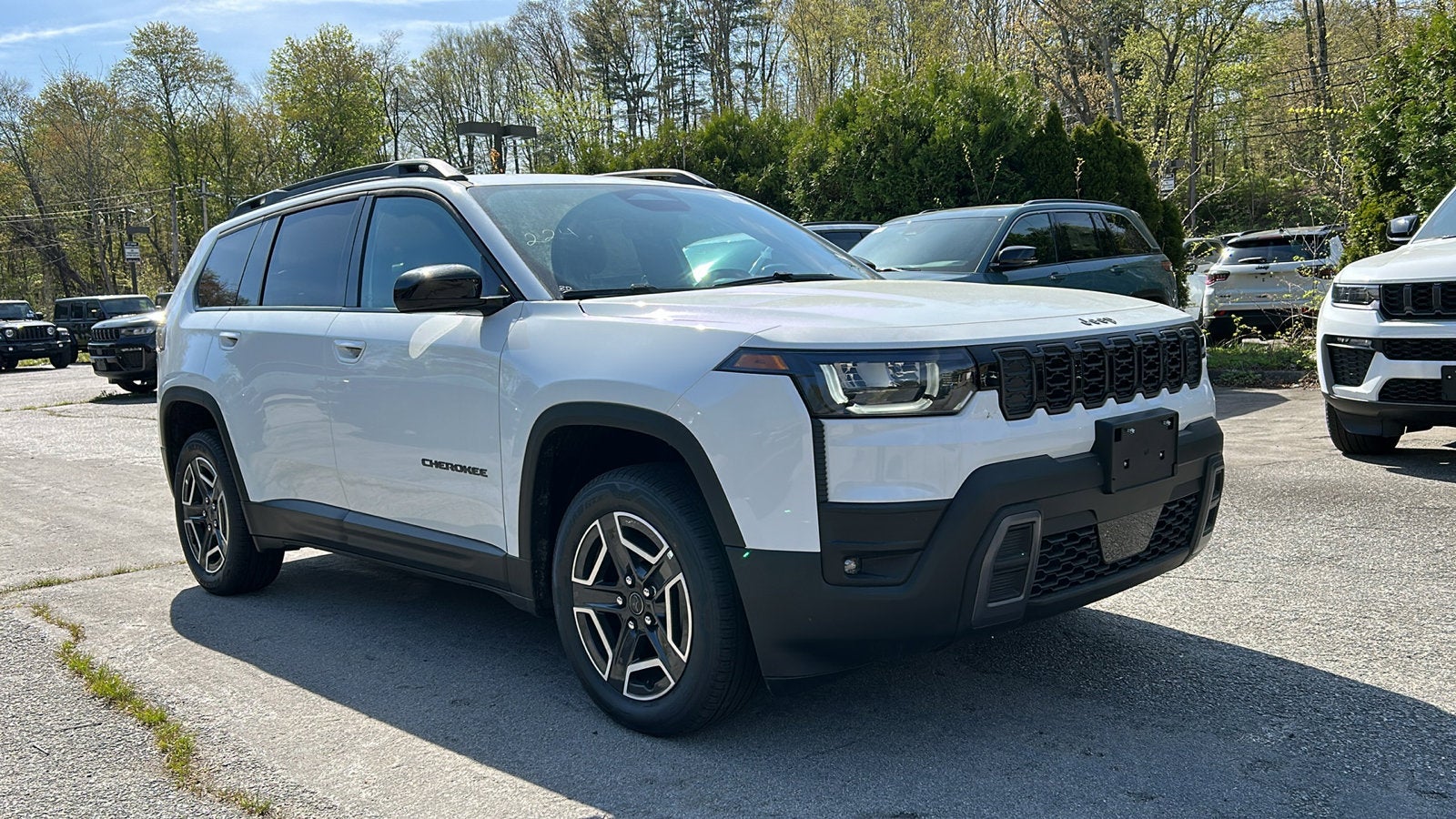 2026 Jeep Cherokee Laredo