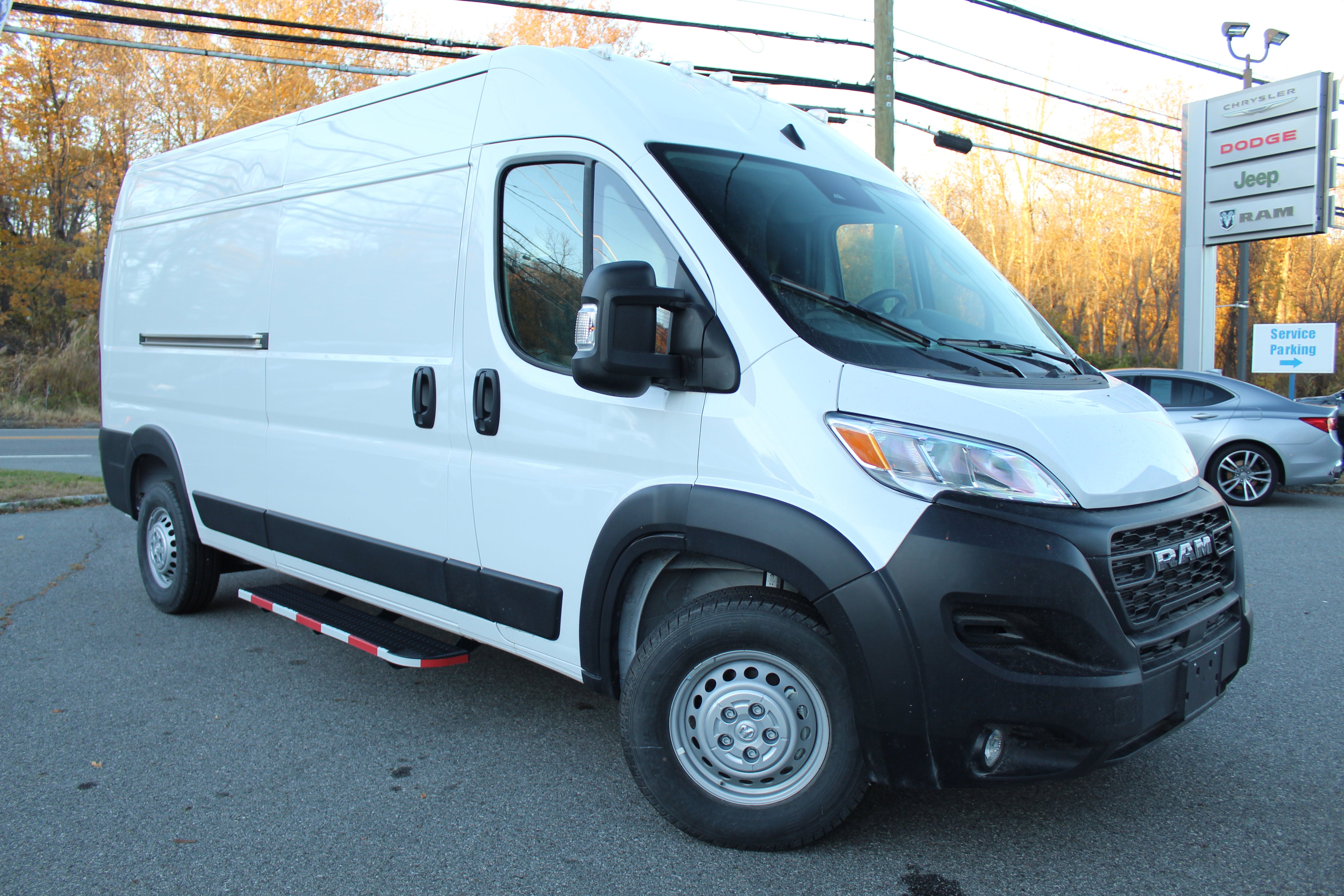 2025 RAM ProMaster Cargo Van Tradesman