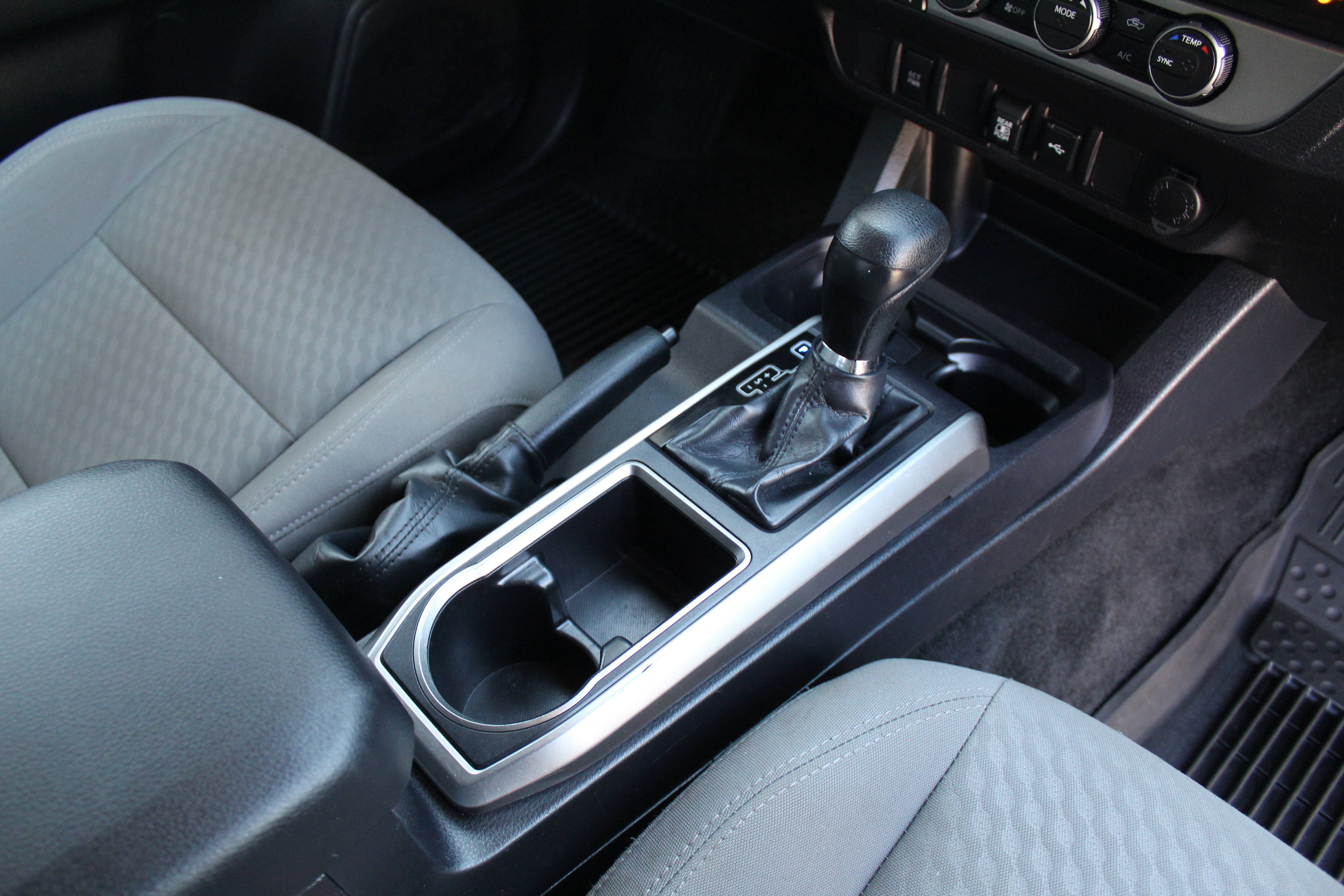 2022 Toyota Tacoma 4WD SR V6