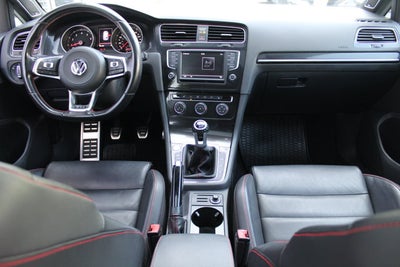 2017 Volkswagen Golf GTI S