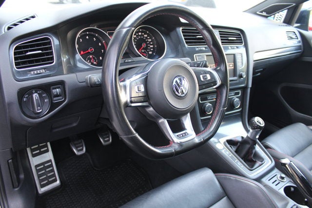 2017 Volkswagen Golf GTI S