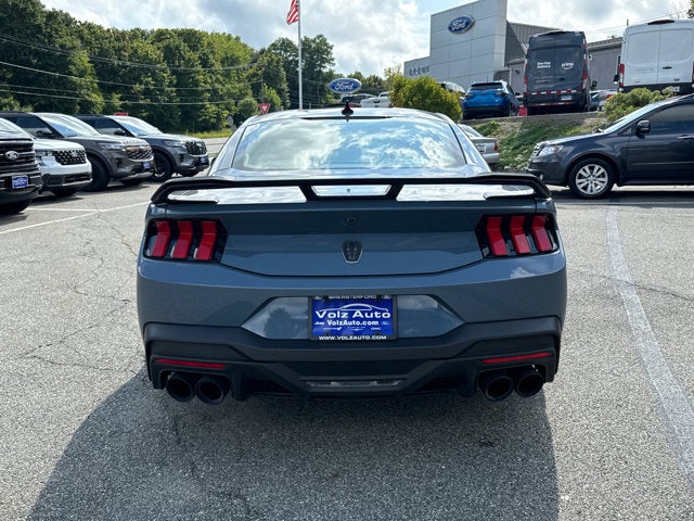 2025 Ford Mustang Dark Horse