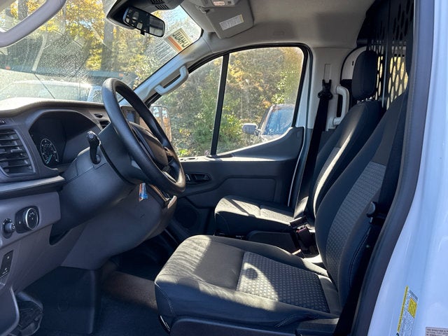 2025 Ford Transit Cargo Van Base