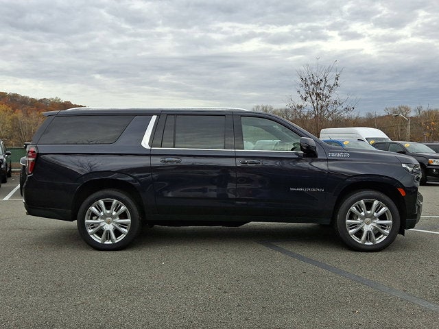 2022 Chevrolet Suburban High Country