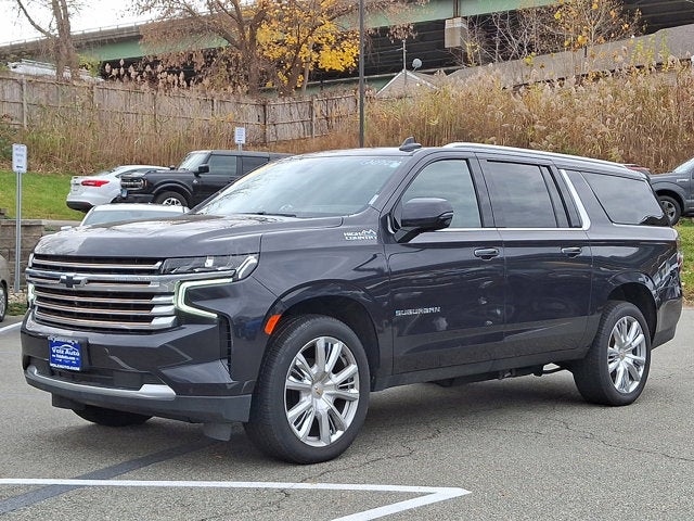 2022 Chevrolet Suburban High Country