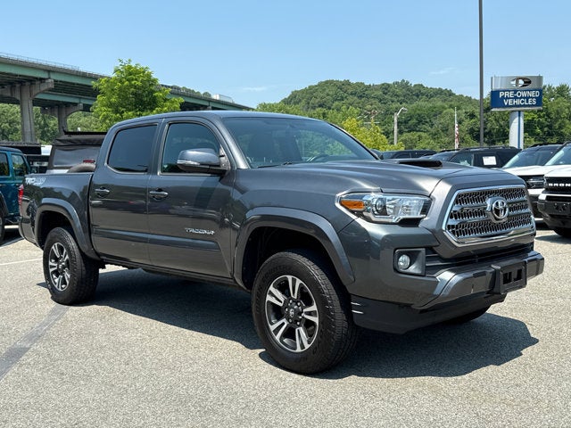 2017 Toyota Tacoma TRD Sport