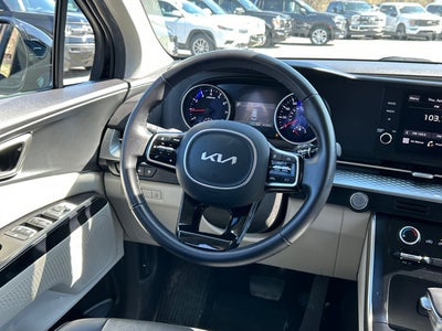 2024 Kia Carnival LX